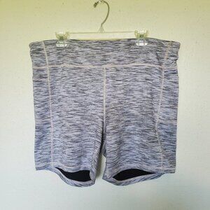 Gap Fit Biker Shorts XXL - White